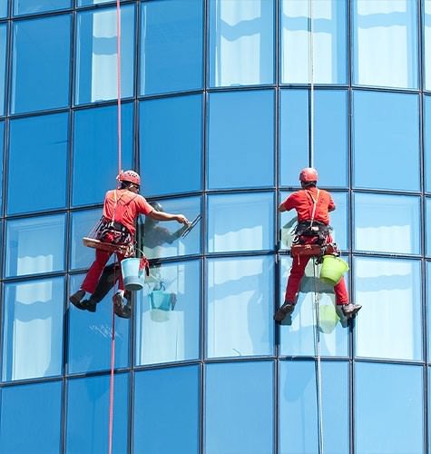 Мытье фасадов промальпинистами в Уфе